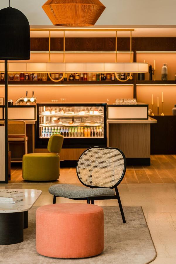 Royal Tulip Sand كولوبرزيغ المظهر الخارجي الصورة The bar at the hotel