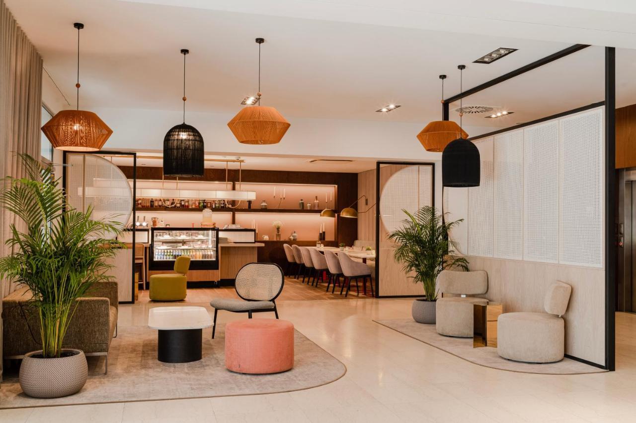 Royal Tulip Sand كولوبرزيغ المظهر الخارجي الصورة The lounge at the airport